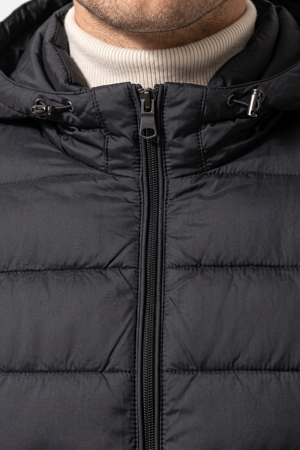 Men's Winter Warm Puffer Jacket with Hood and Zip Pockets