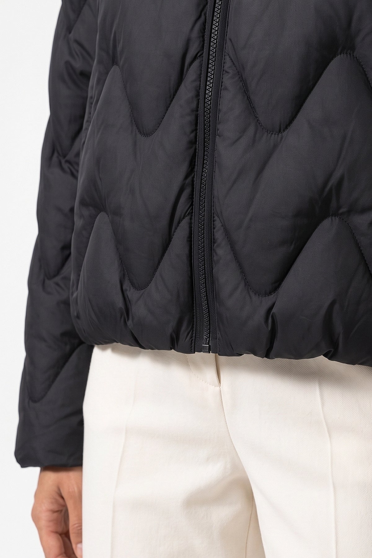 Women's Winter Warm Oversized Wavy Quilted Puffer Jacket