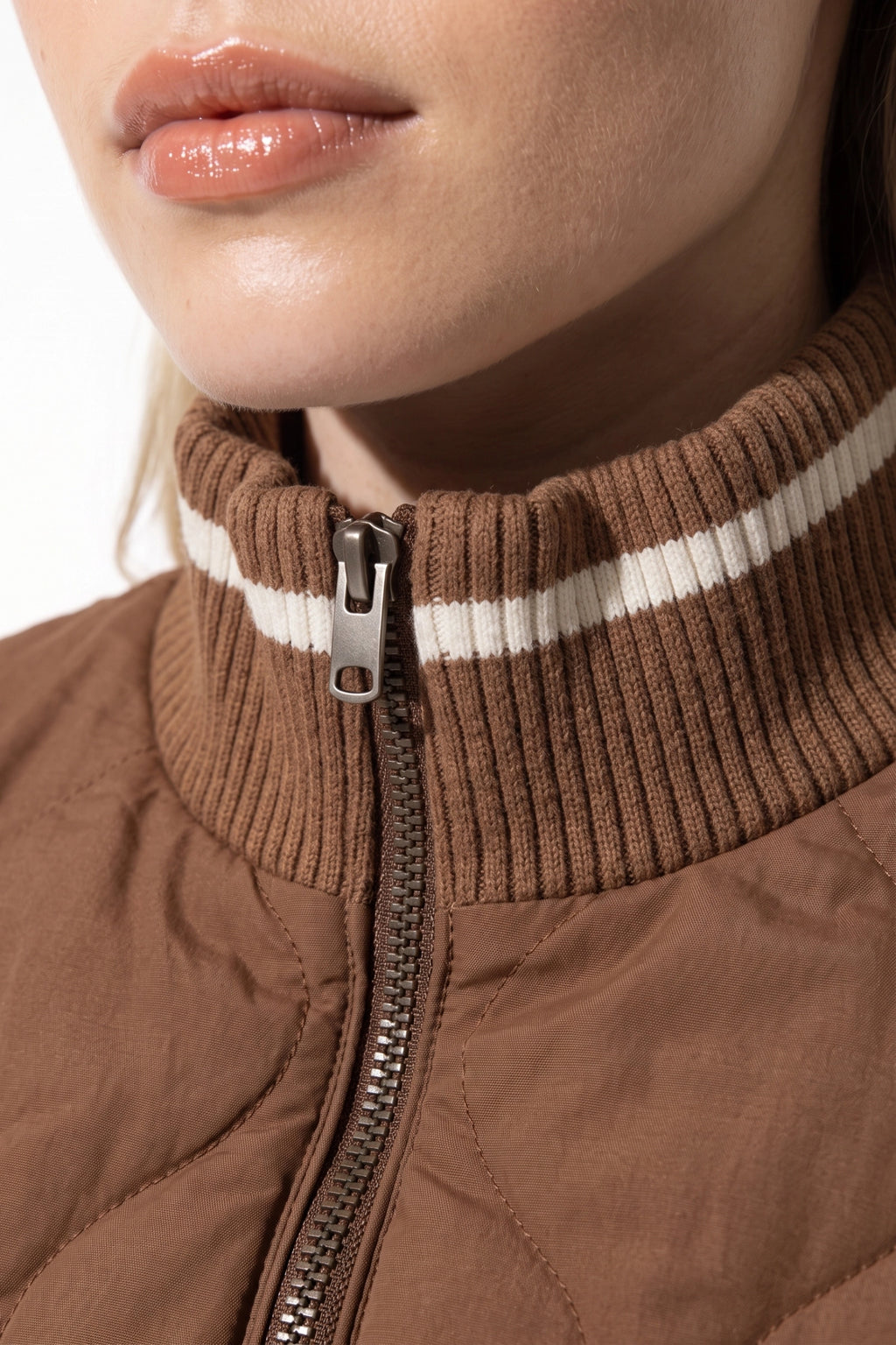 Women’s Winter Warm Quilted Bomber Jacket with Ribbed Stand Collar