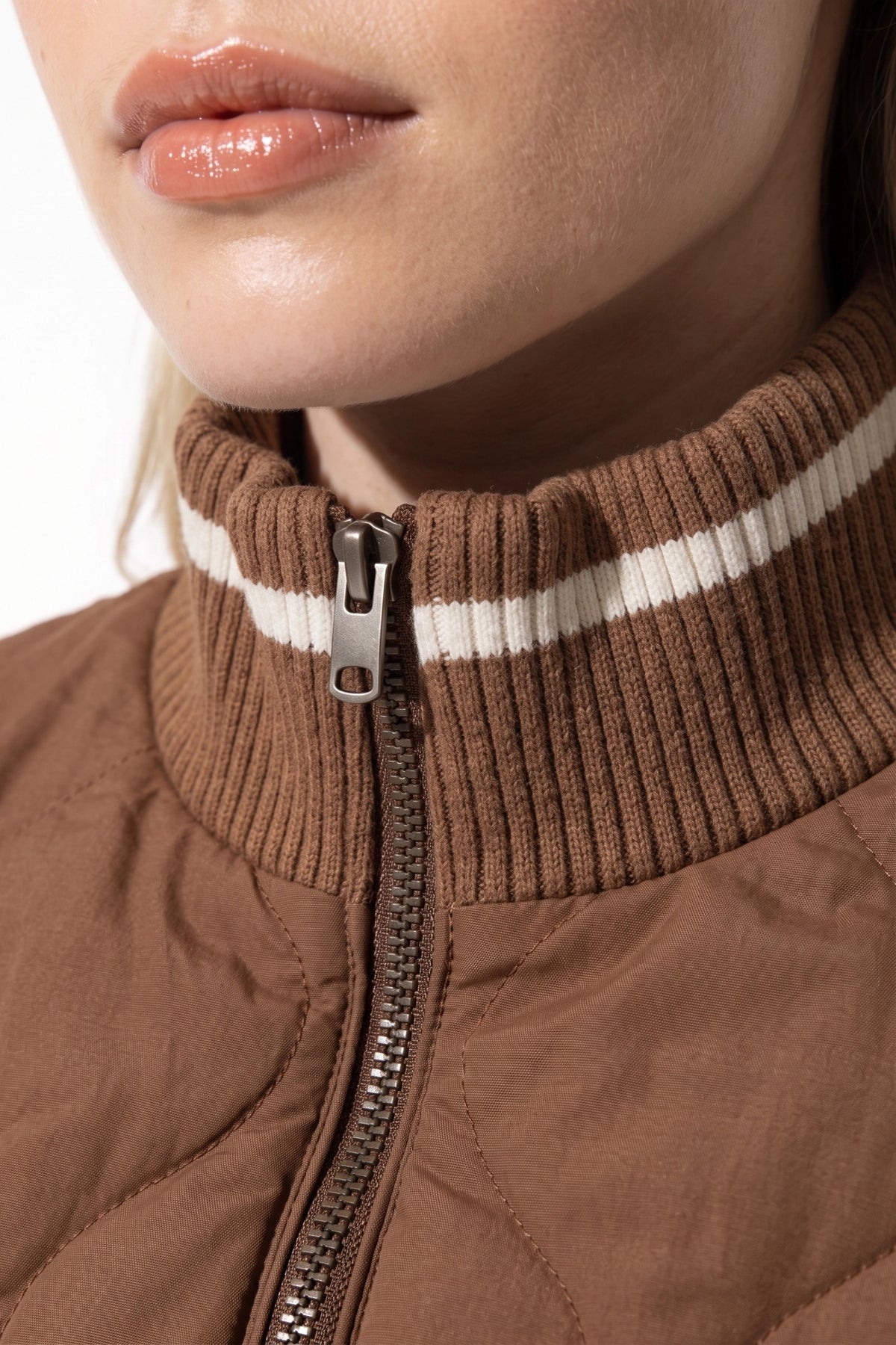 Women’s Winter Warm Quilted Bomber Jacket with Ribbed Stand Collar
