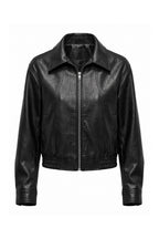 Women’s Winter Cropped Leather Jacket with Relaxed Fit