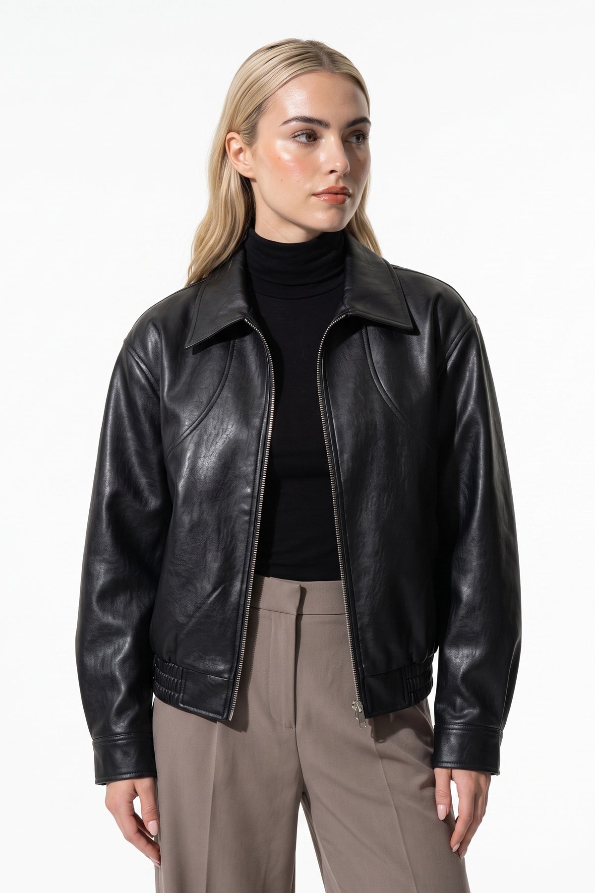 Women’s Winter Cropped Leather Jacket with Relaxed Fit