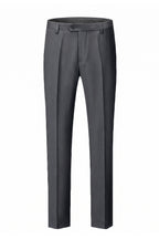 Men's Tailored Fit Double Breasted Two Piece Suit Set - Peak Lapel Blazer and Trousers