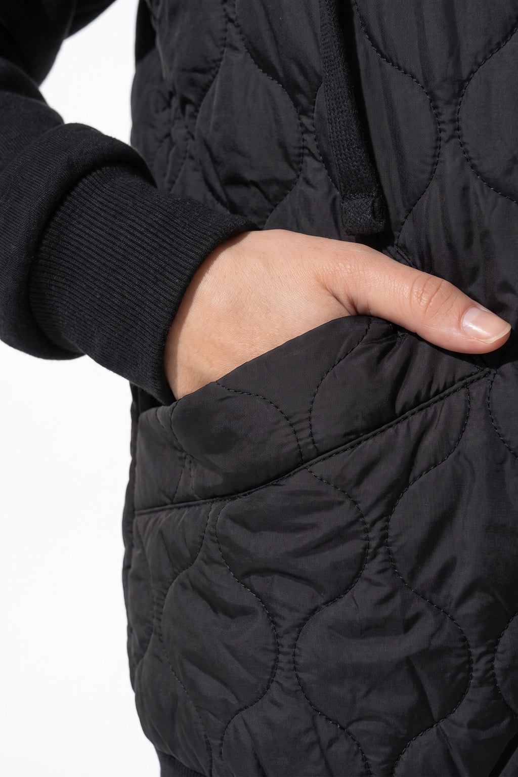 Women's Winter Warm Hooded Diamond Quilted Jacket with Soft Knit Sleeves
