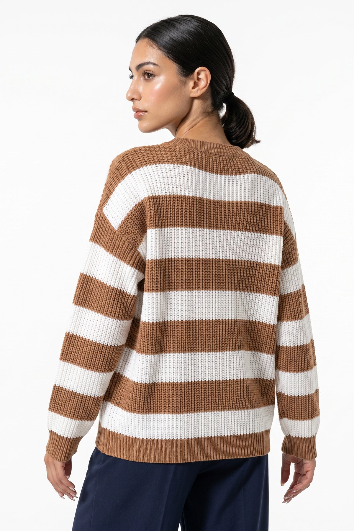 Women’s Winter Versatile Crew Neck Striped Knit Jumper with Oversized Fit