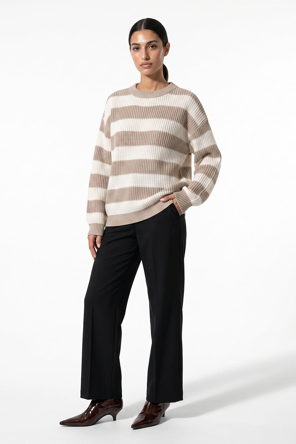 Women’s Winter Versatile Crew Neck Striped Knit Jumper with Oversized Fit