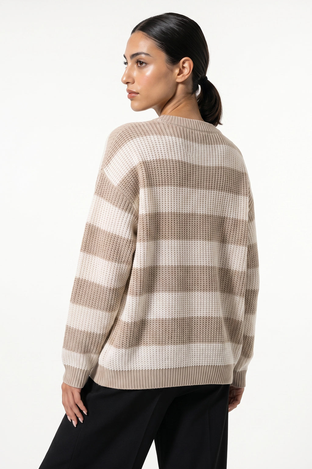 Women’s Winter Versatile Crew Neck Striped Knit Jumper with Oversized Fit