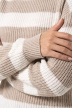 Women’s Winter Versatile Crew Neck Striped Knit Jumper with Oversized Fit