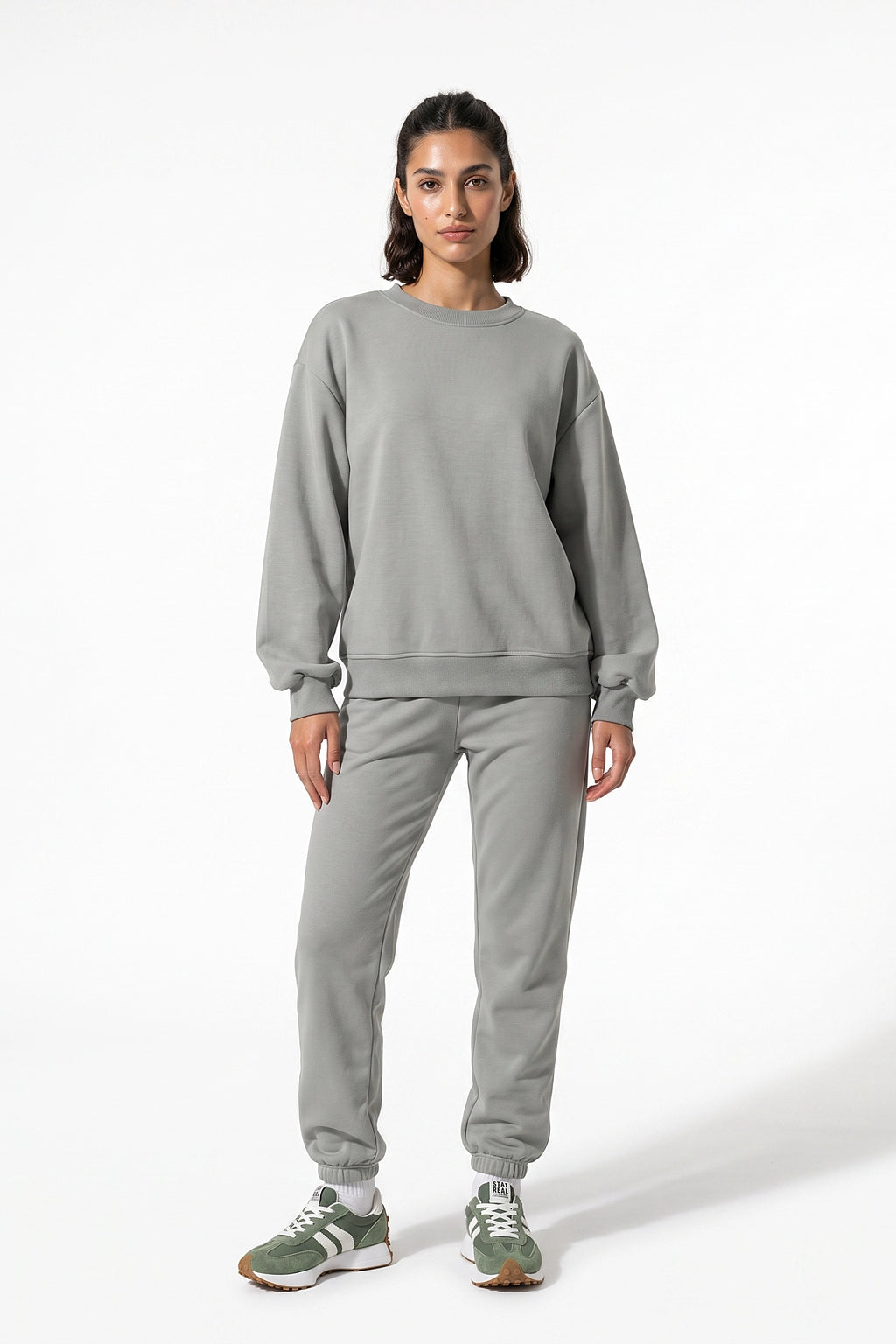 Women's Winter Relaxed Tracksuit Set with Crewneck Sweatshirt and Trousers