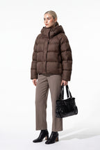 Women’s Winter Warm Hooded Puffer Jacket with Relaxed Cropped Fit