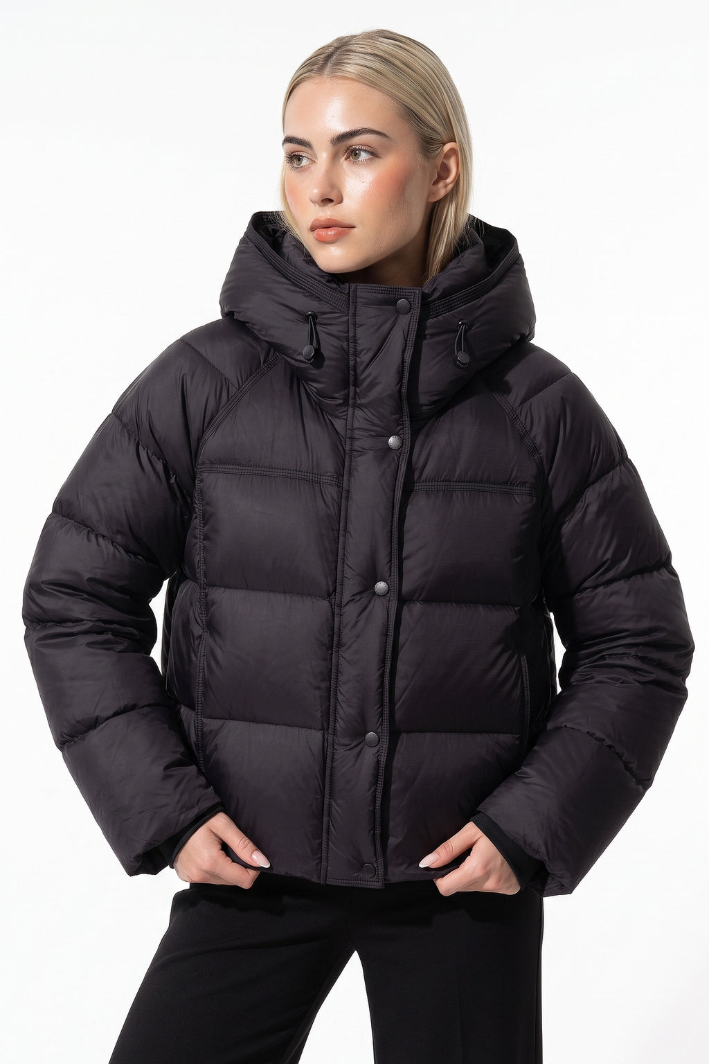 Women’s Winter Warm Hooded Puffer Jacket with Relaxed Cropped Fit